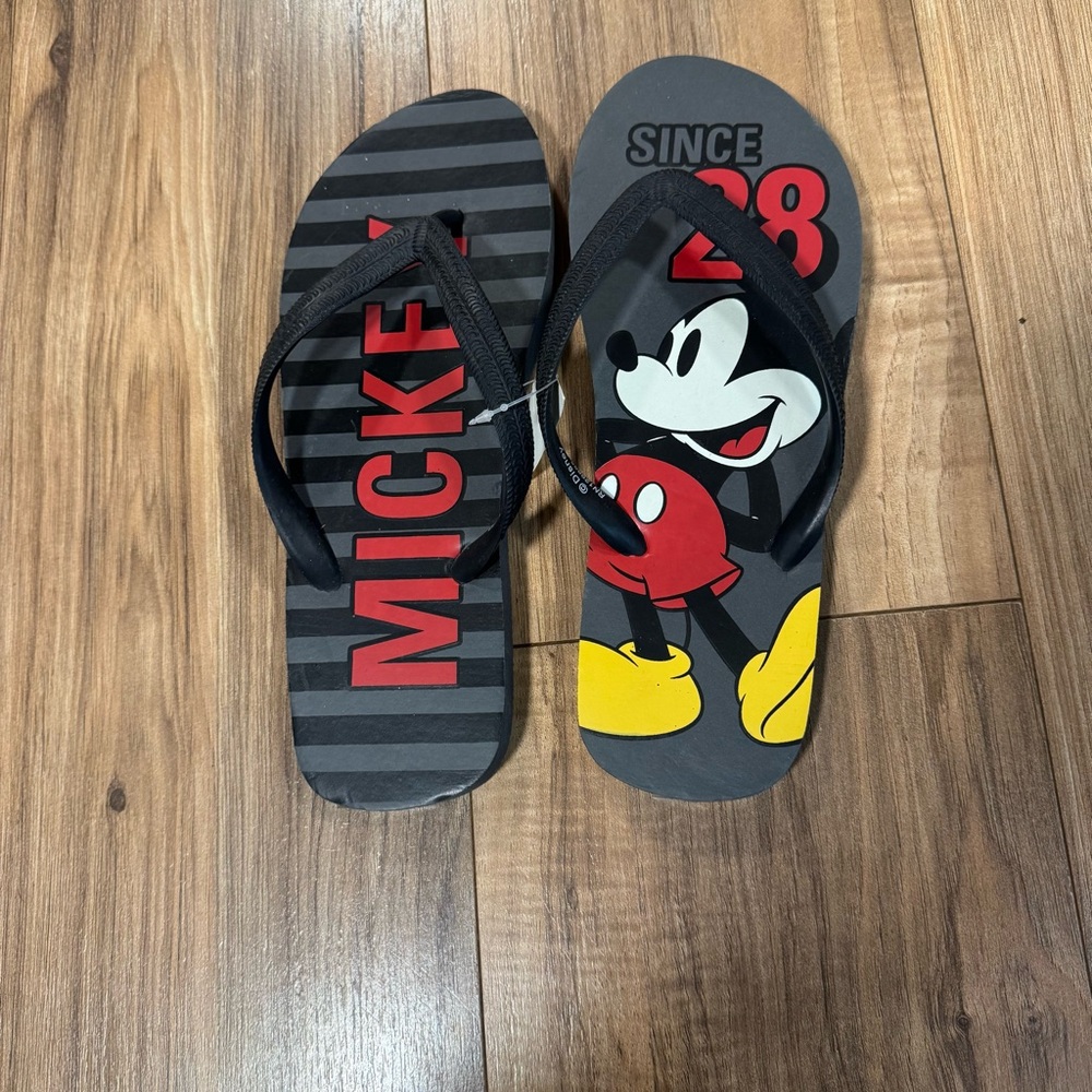 Disney Sandals Mickey Mouse Flip Flops W Tags Men Size M (7/8) RN129896 CA25083